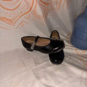 Black Patent Leather Little Girl Tap Shoes